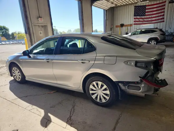 4T1B31HK2KU007325 2019 TOYOTA CAMRY - Image 2