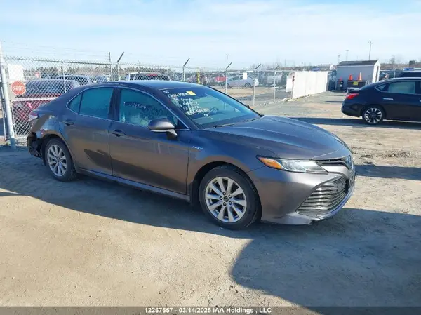 4T1B31HK3JU004223 2018 TOYOTA CAMRY - Image 1