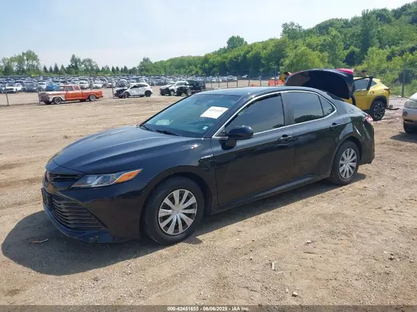 4T1B31HK3JU501224 2018 TOYOTA CAMRY - Image 2