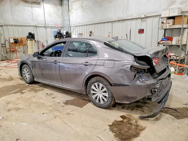 4T1B31HK3JU502678 2018 TOYOTA CAMRY - Image 2