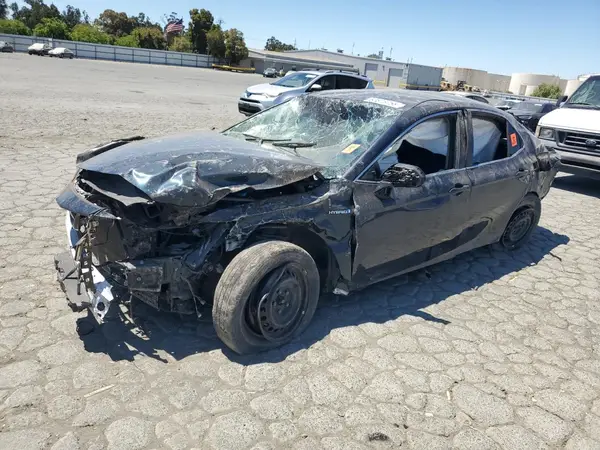 4T1B31HK3JU503782 2018 TOYOTA CAMRY - Image 1