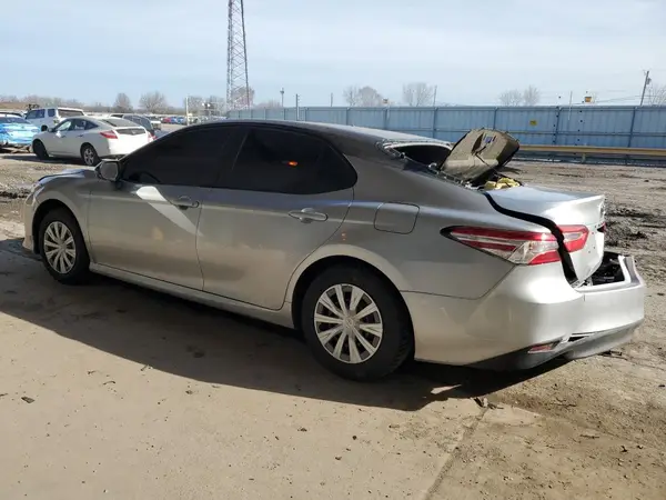 4T1B31HK3JU503944 2018 TOYOTA CAMRY - Image 2