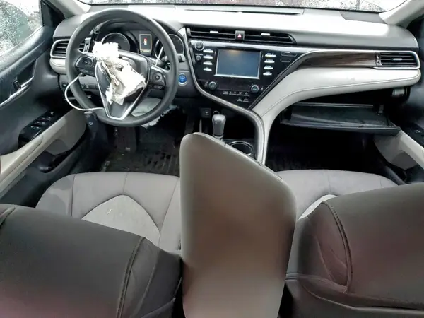 4T1B31HK3KU004952 2019 TOYOTA CAMRY - Image 8