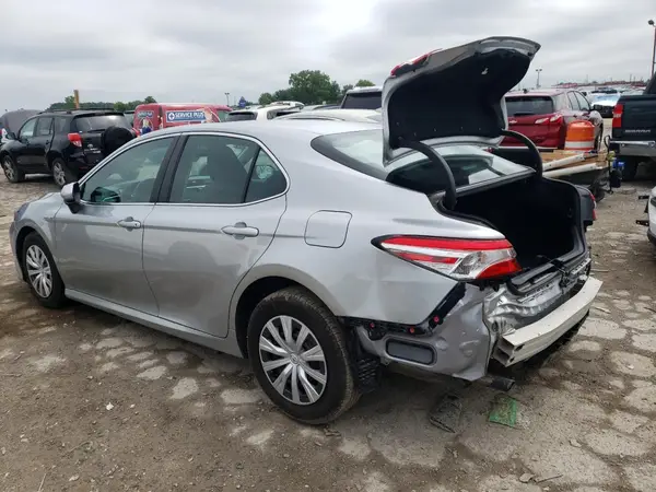 4T1B31HK4JU002920 2018 TOYOTA CAMRY - Image 2