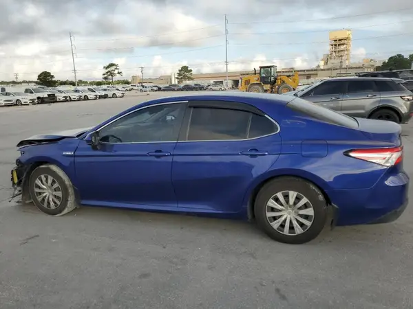 4T1B31HK4JU500132 2018 TOYOTA CAMRY - Image 2