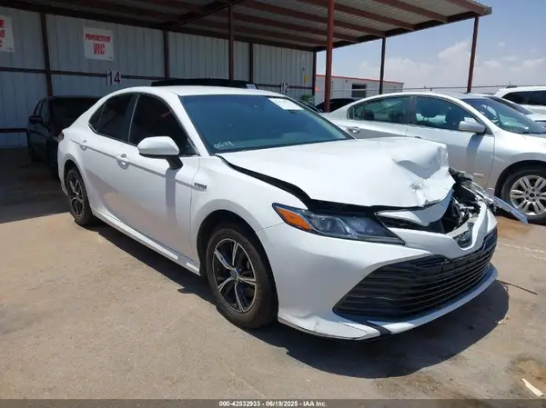 4T1B31HK4JU500809 2018 TOYOTA CAMRY - Image 1