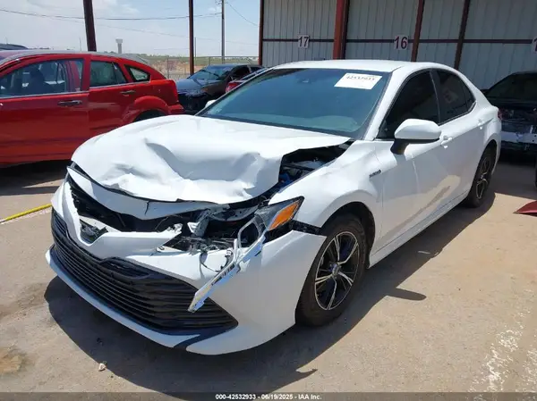 4T1B31HK4JU500809 2018 TOYOTA CAMRY - Image 2
