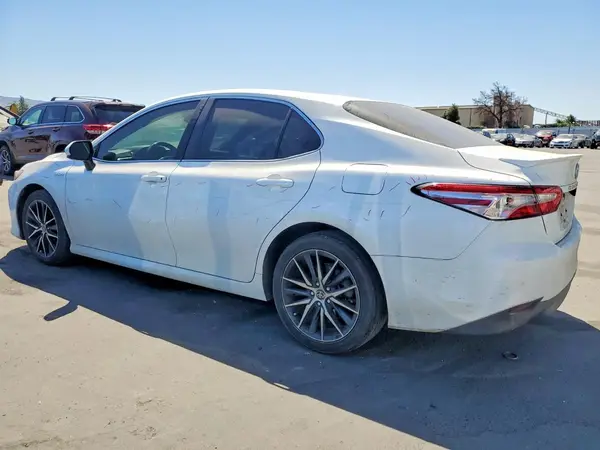 4T1B31HK4JU504228 2018 TOYOTA CAMRY - Image 2