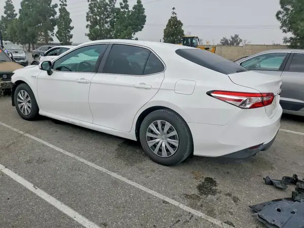 4T1B31HK4JU505427 2018 TOYOTA CAMRY - Image 2