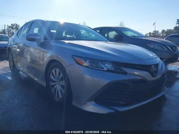 4T1B31HK4KU005205 2019 TOYOTA CAMRY - Image 1