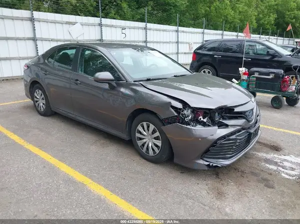 4T1B31HK4KU511360 2019 TOYOTA CAMRY - Image 1