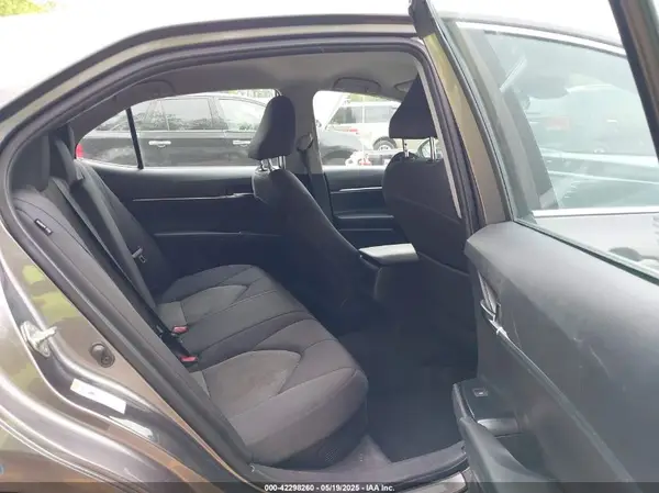 4T1B31HK4KU511360 2019 TOYOTA CAMRY - Image 8