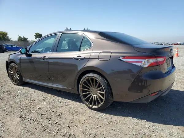 4T1B31HK5JU001047 2018 TOYOTA CAMRY - Image 2