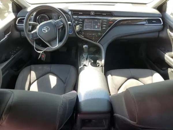 4T1B31HK5JU001789 2018 TOYOTA CAMRY - Image 8