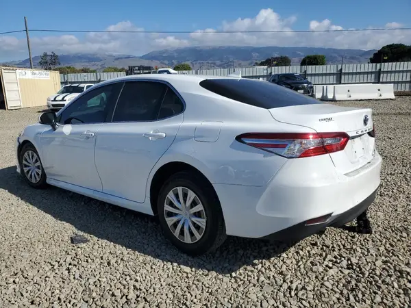 4T1B31HK5JU004045 2018 TOYOTA CAMRY - Image 2