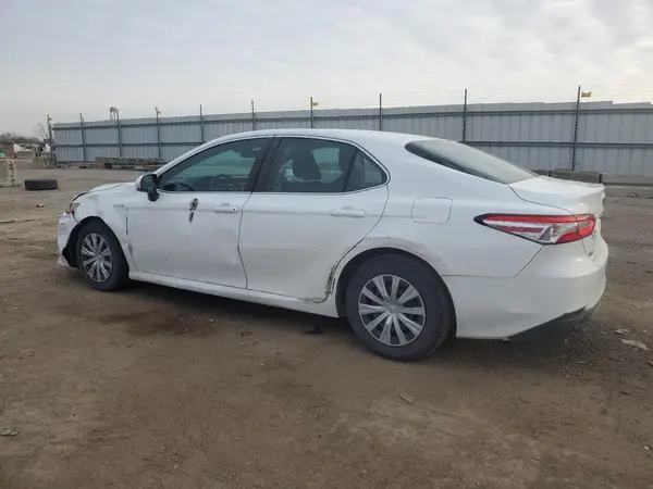 4T1B31HK5JU507008 2018 TOYOTA CAMRY - Image 2