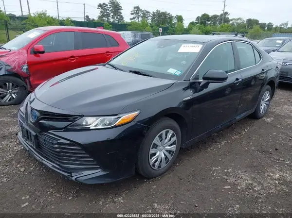 4T1B31HK5KU510055 2019 TOYOTA CAMRY - Image 2