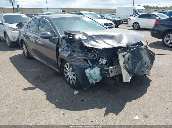 4T1B31HK6JU505266 2018 TOYOTA CAMRY - Image 1