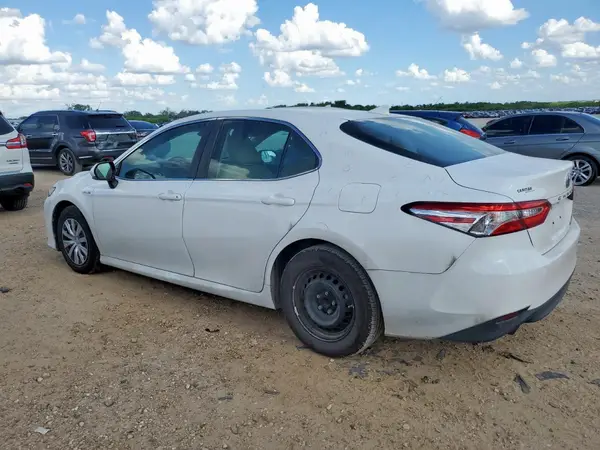 4T1B31HK8JU505821 2018 TOYOTA CAMRY - Image 2
