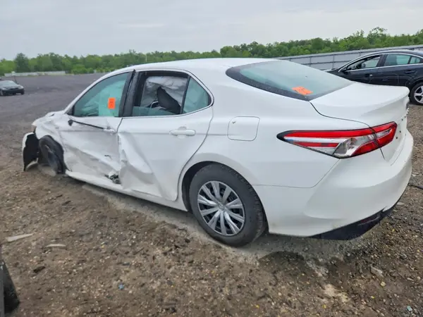 4T1B31HK8JU505950 2018 TOYOTA CAMRY - Image 2