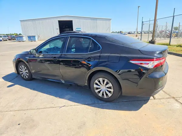 4T1B31HK8JU507312 2018 TOYOTA CAMRY - Image 2