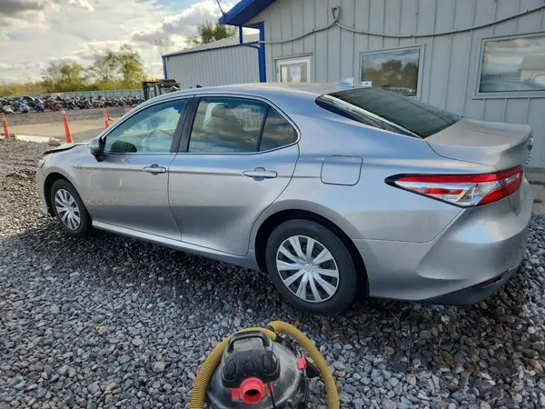 4T1B31HK8KU005577 2019 TOYOTA CAMRY - Image 2