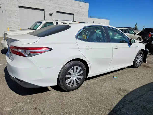 2019 TOYOTA CAMRY COPART lot 62049376 auction photo 3