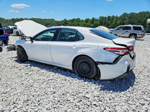 4T1B31HK9JU002542 2018 TOYOTA CAMRY - Image 2