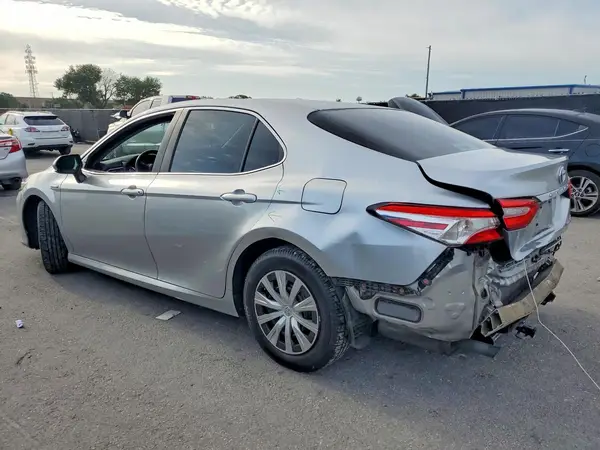 4T1B31HKXJU002033 2018 TOYOTA CAMRY - Image 2