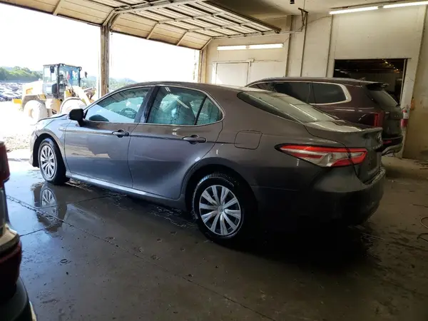 4T1B31HKXJU505481 2018 TOYOTA CAMRY - Image 2