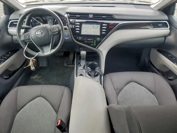 4T1B31HKXJU507215 2018 TOYOTA CAMRY - Image 8