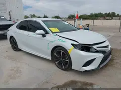 4T1B61HK0JU069232 2018 TOYOTA CAMRY
