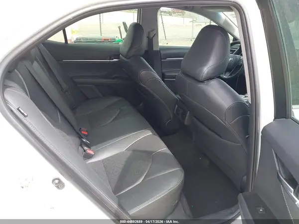 4T1B61HK0JU069232 2018 TOYOTA CAMRY - Image 8
