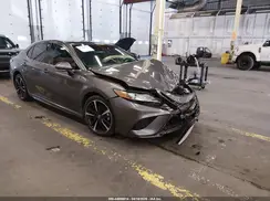 4T1B61HK0JU069411 2018 TOYOTA CAMRY
