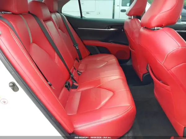 4T1B61HK0JU070848 2018 TOYOTA CAMRY - Image 8