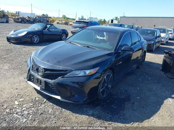 4T1B61HK0JU083647 2018 TOYOTA CAMRY - Image 2
