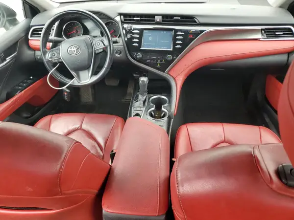 4T1B61HK0JU084703 2018 TOYOTA CAMRY - Image 8