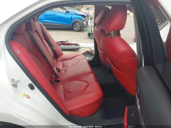 4T1B61HK0JU084751 2018 TOYOTA CAMRY - Image 8