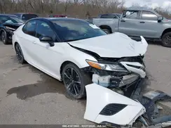 4T1B61HK0JU096480 2018 TOYOTA CAMRY