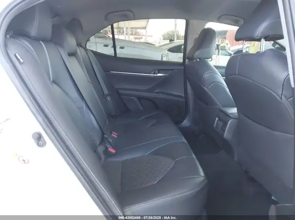 4T1B61HK0JU099427 2018 TOYOTA CAMRY - Image 8