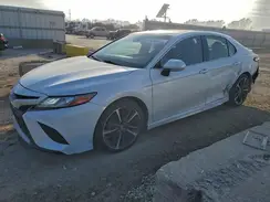 4T1B61HK0JU105498 2018 TOYOTA CAMRY
