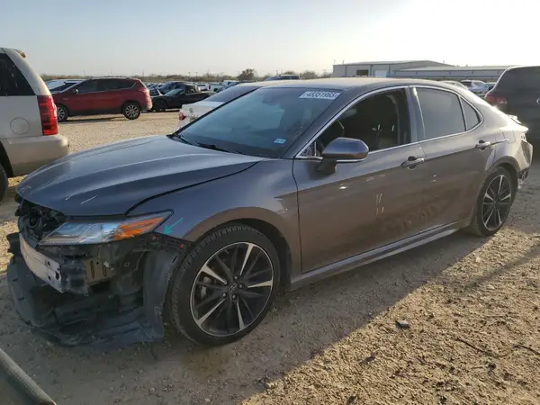 4T1B61HK0JU109101 2018 TOYOTA CAMRY - Image 1