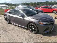 4T1B61HK0JU110460 2018 TOYOTA CAMRY