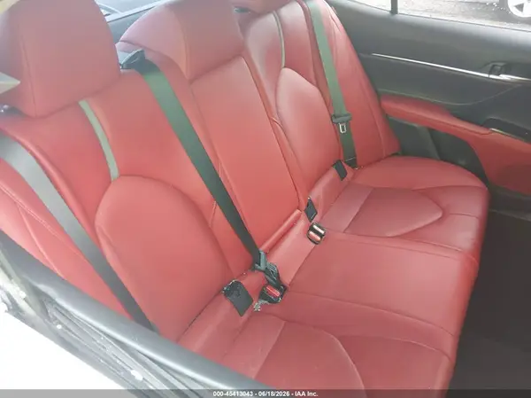 4T1B61HK0JU112421 2018 TOYOTA CAMRY - Image 8
