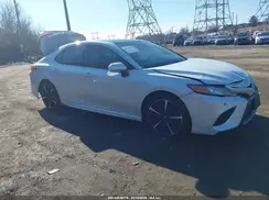 4T1B61HK0JU123774 2018 TOYOTA CAMRY