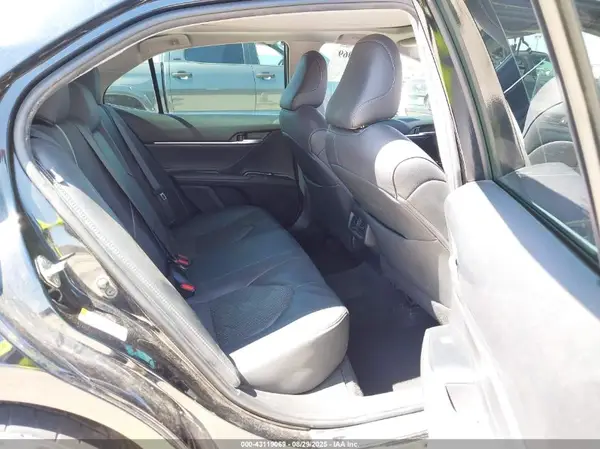 4T1B61HK0JU127677 2018 TOYOTA CAMRY - Image 8