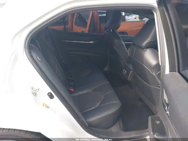 4T1B61HK0JU139652 2018 TOYOTA CAMRY - Image 8