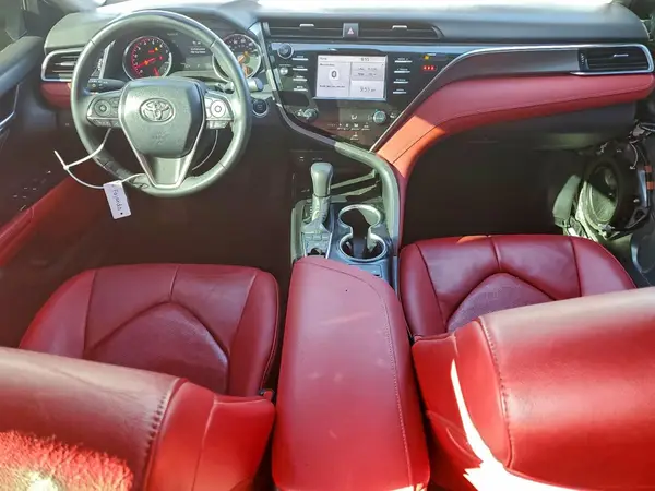 4T1B61HK0JU147993 2018 TOYOTA CAMRY - Image 8