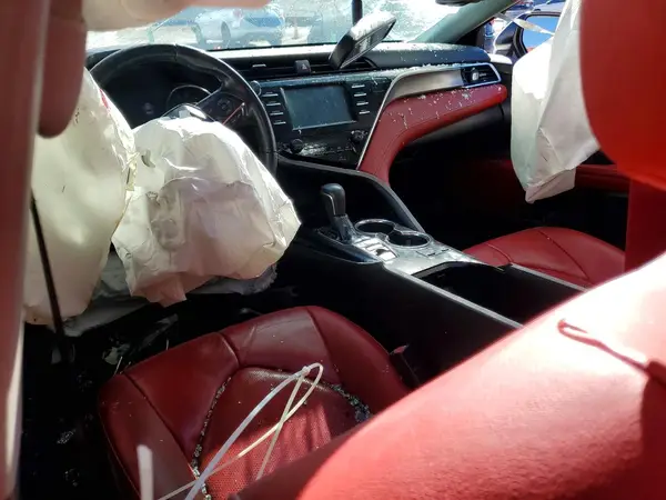 4T1B61HK0JU153695 2018 TOYOTA CAMRY - Image 8