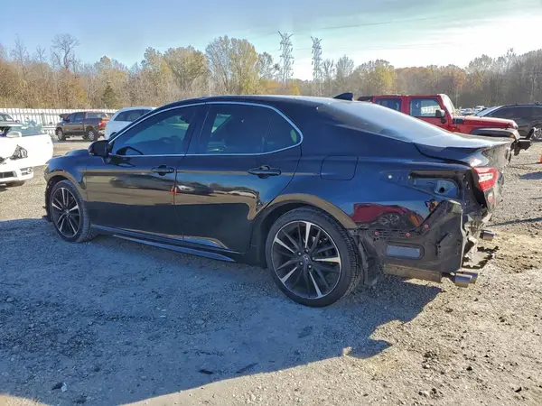 4T1B61HK0JU154538 2018 TOYOTA CAMRY - Image 2